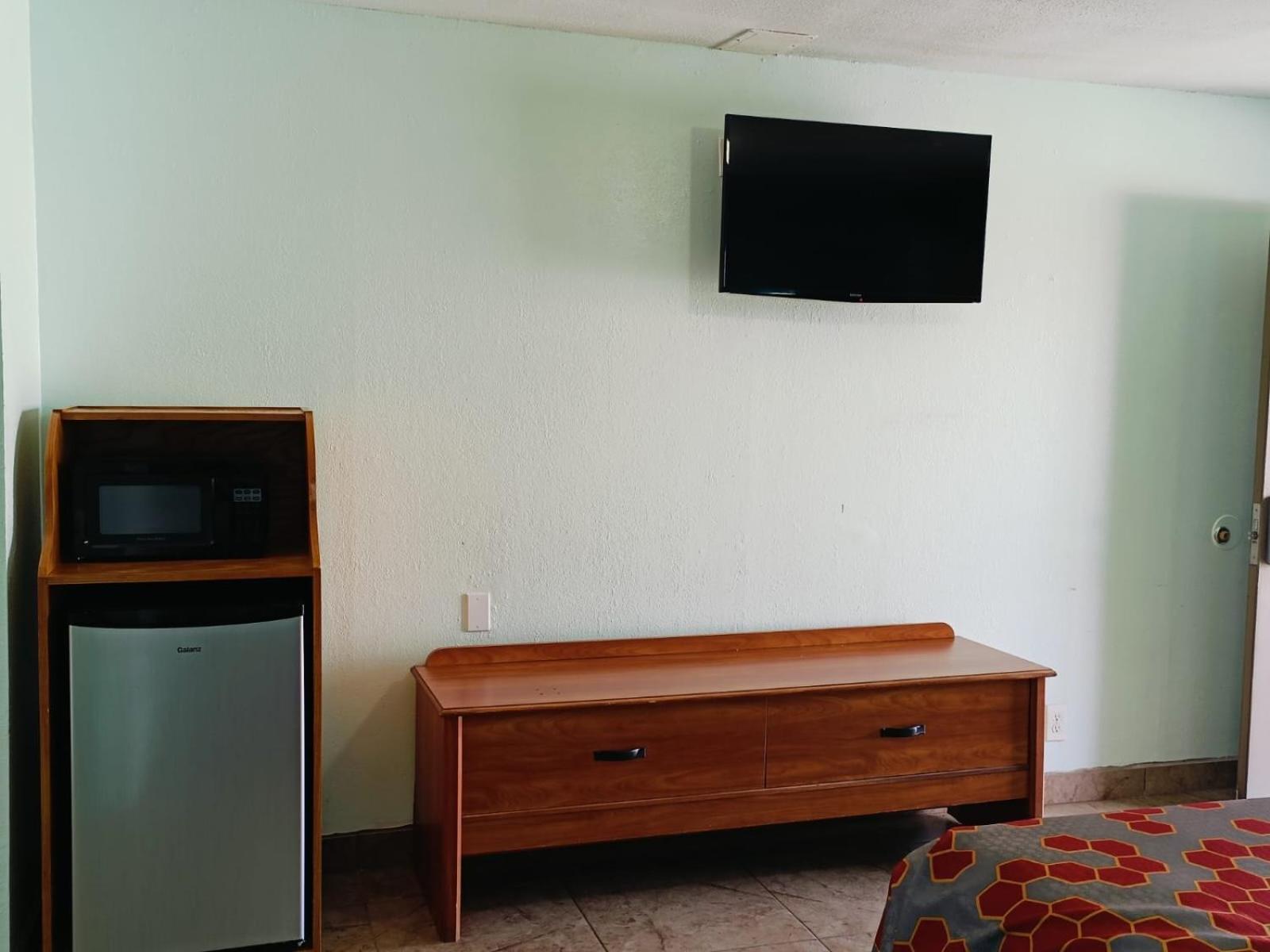 Budget Inn By Oyo Edinburg Hwy 281 Exteriör bild