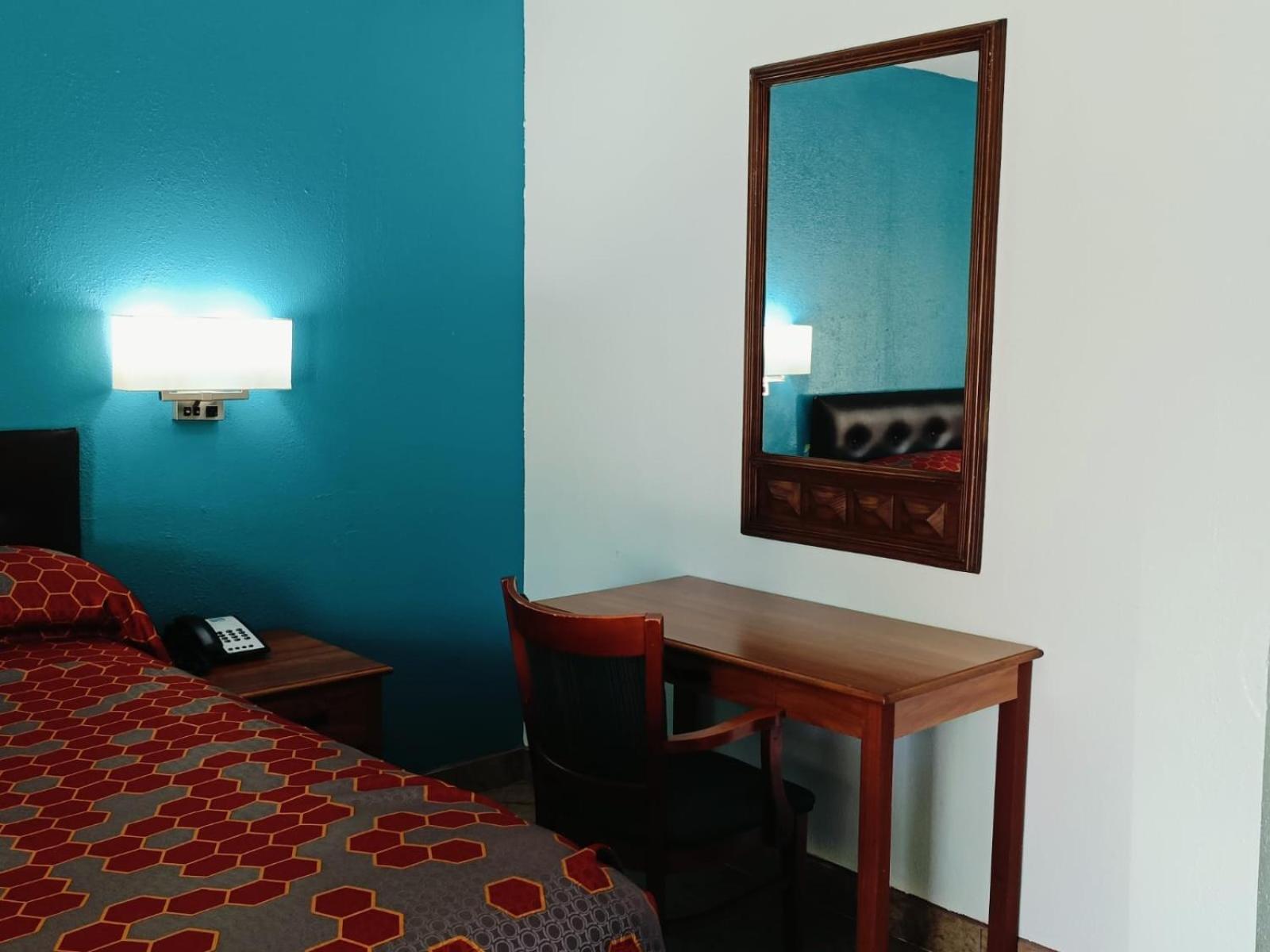 Budget Inn By Oyo Edinburg Hwy 281 Exteriör bild
